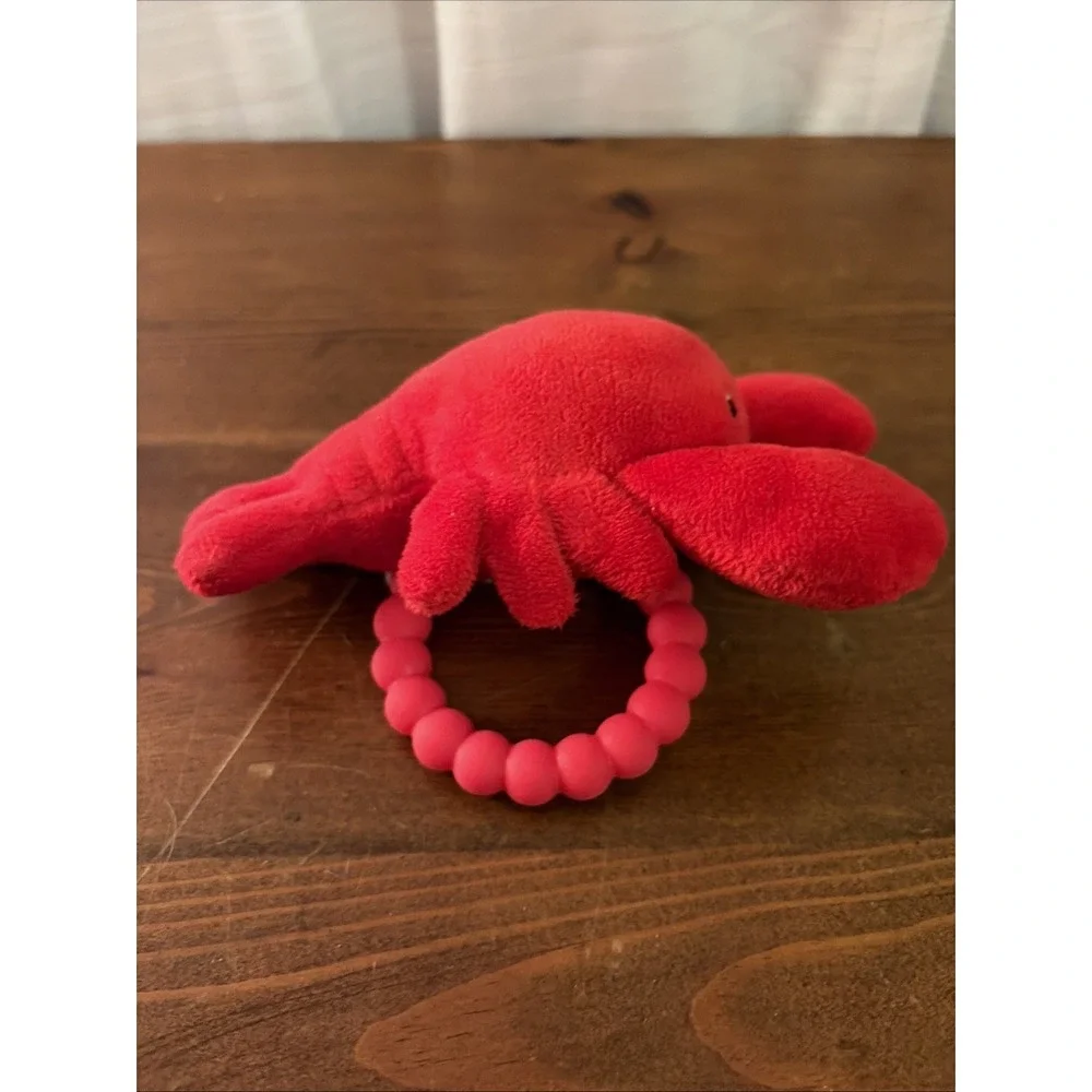 Mary Meyer Toy Ring Rattle Lobbie Lobster, 5 inches,‎ Plush, Silicone